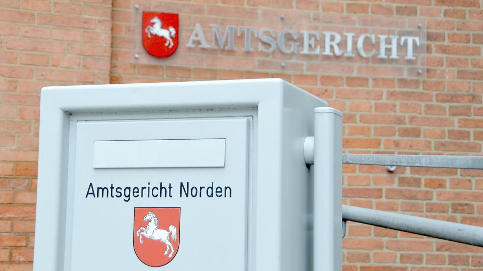 Vor dem Amtsgericht Norden begann am Dienstag der Prozess wegen gefährlicher Körperverletzung gegen einen 38-Jährigen. Foto: Thomas Dirks