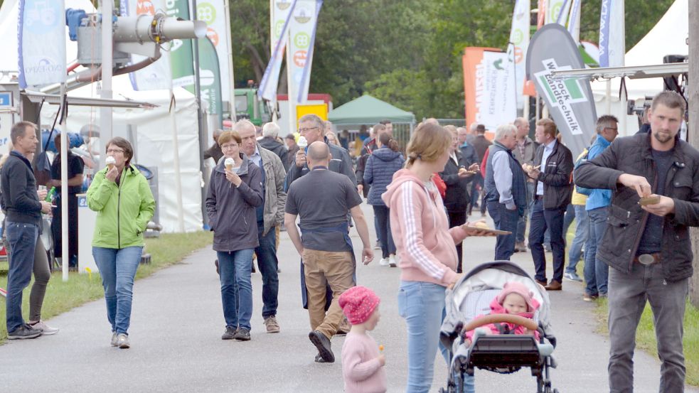 Viele Besucher nutzten bereits den ersten Messetag. Foto: Aiko Recke