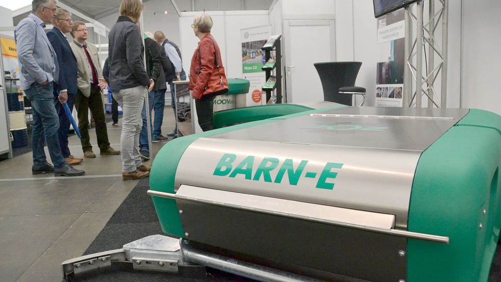 Dieser Roboter kann den Mist im Stall entfernen. Foto: Aiko Recke