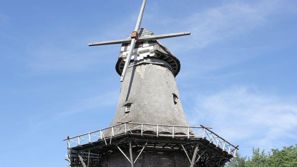 Für die Sanierung der Schewelingschen Mühle am Mühlenloog in Marienhafe wurde ein Förderantrag gestellt. Foto: Karin Böhmer