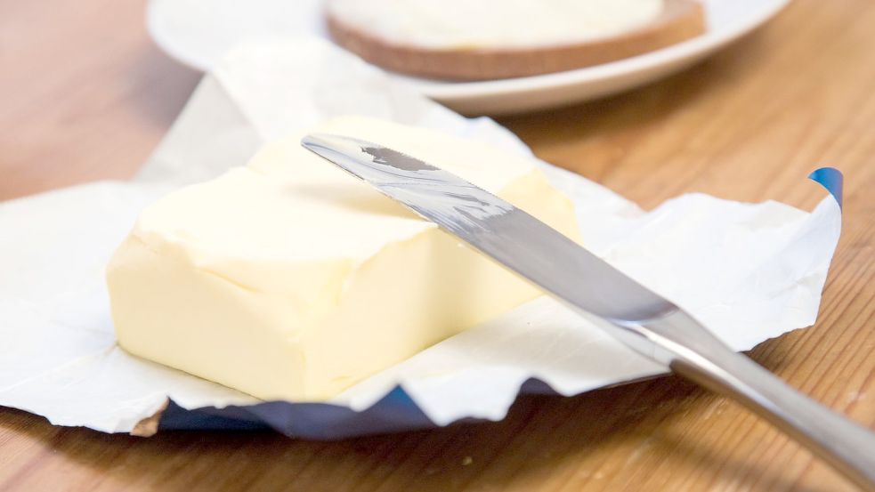 Der steigende Butterpreis hat einen Grund. Foto: Christin Klose/dpa
