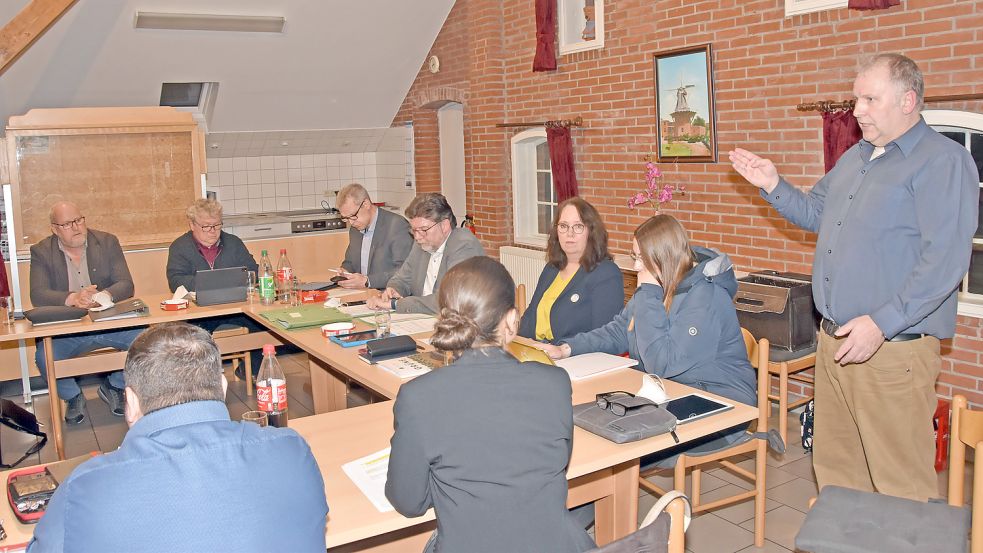In ihrer jüngsten Sitzung im März stritten die Leezdorfer Ratsleute um die Erhöhung von Steuern und Aufwandsentschädigungen. Foto: Thomas Dirks
