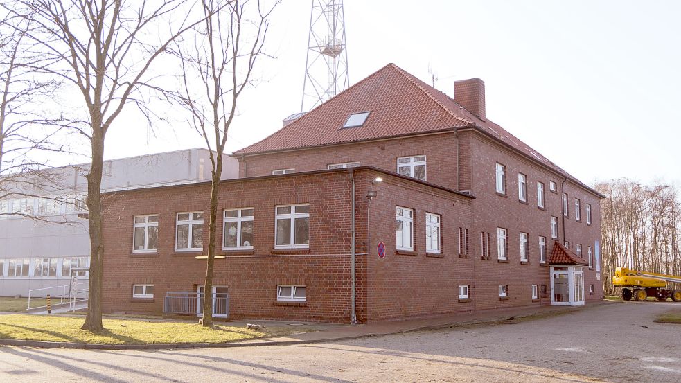 Eigentlich sollten in der Flüchtlingsunterkunft in Utlandshörn Flüchtlinge nur kurz unterkommen und dann in Wohnungen weitervermittelt werden. Doch dieser Plan des Landkreises scheitert gerade. Foto: Landkreis Aurich