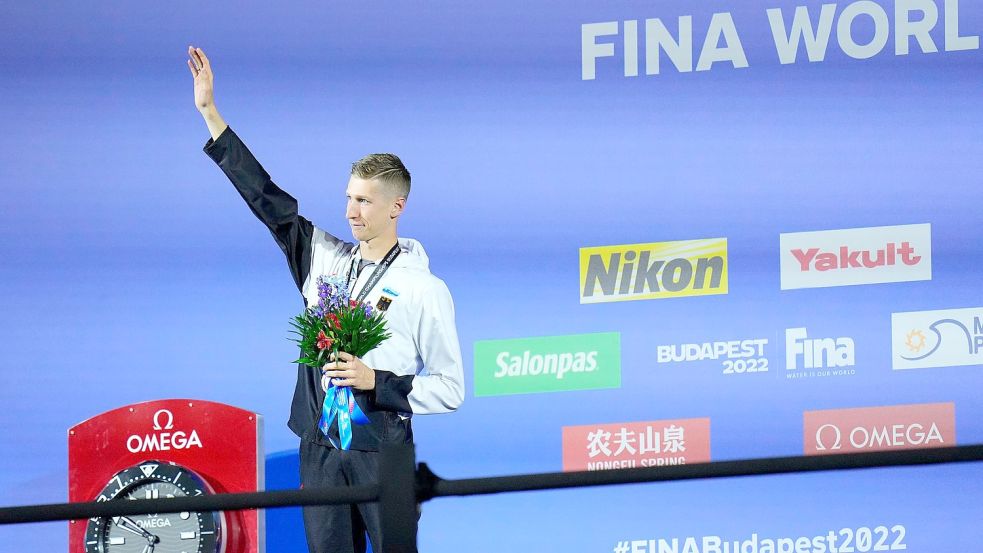 Die Silber-Medaille über 800 Meter Freistil könnte ein zusätzlicher Motivationsschub für Florian Wellbrock sein. Foto: Petr David Josek/AP/dpa