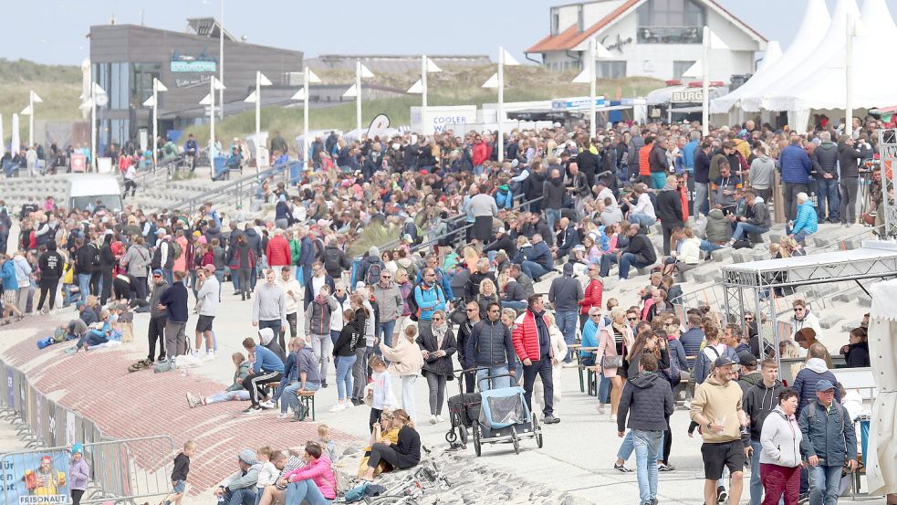 Richtig voll war es auf Norderney während des „White Sands“-Festivals über Pfingsten. Foto: DPA