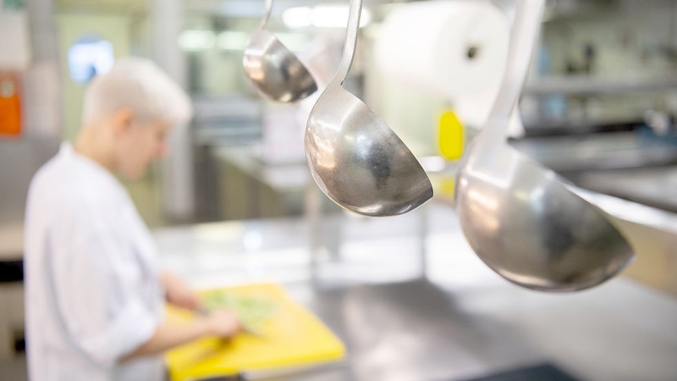Durch die Corona-Pandemie entstanden in der Gastronomie sowie in Hotels Personallücken. Deshalb braucht die Branche jetzt Nachwuchs. Foto: DPA