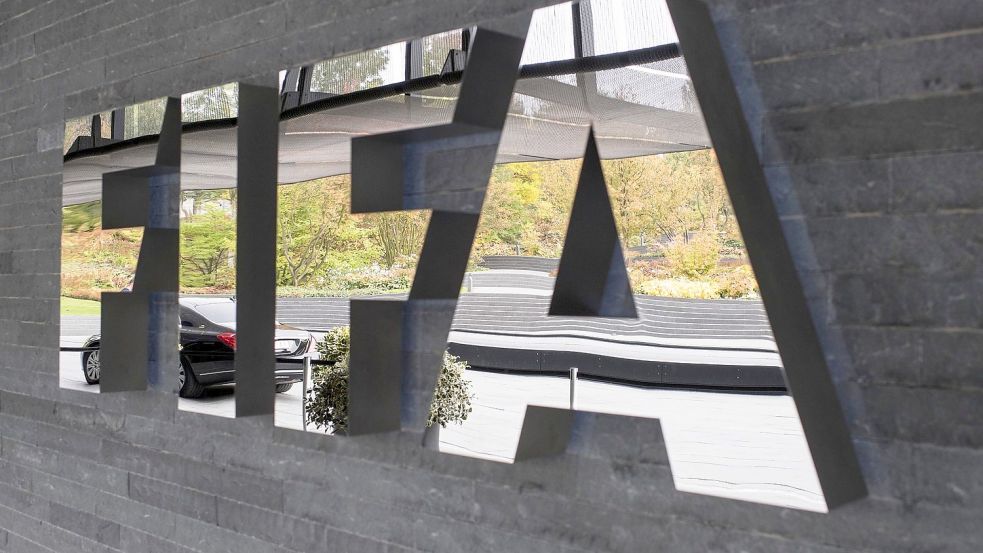 Die FIFA setzt bei der WM auf eine halbautomatische Abseitstechnologie. Foto: Ennio Leanza/KEYSTONE/epa/dpa