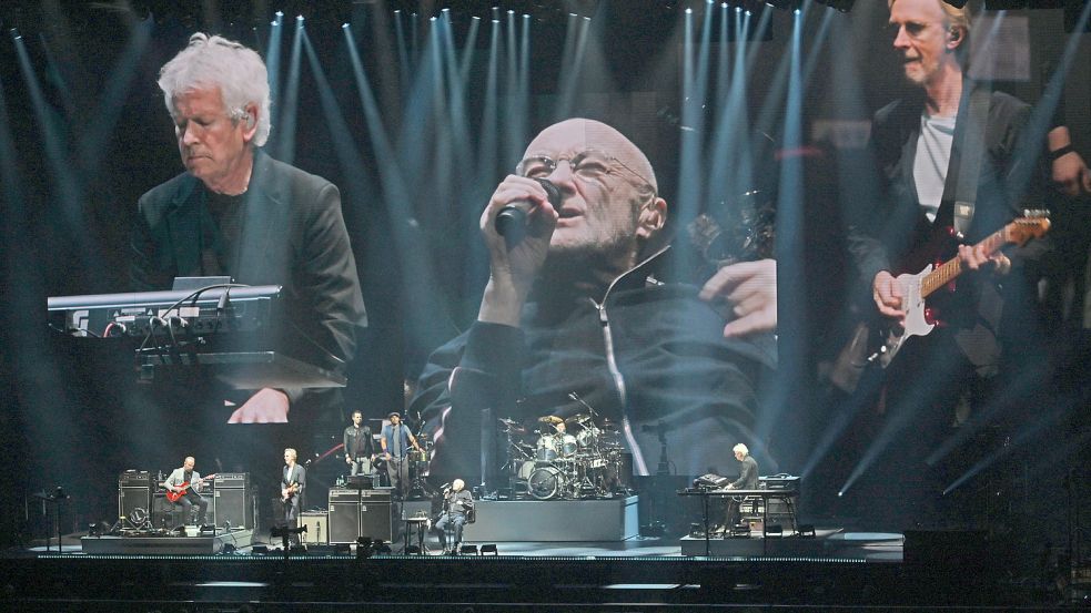 Genesis: Phil Collins , Mike Rutherford und Co in der ZAG Arena in Hannover. Foto: imago-images/Hennig Scheffen