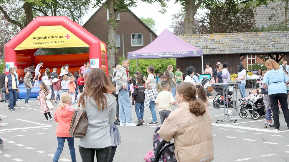 Mit einem großen Fest klangen die Feierlichkeiten an der Lambertischule aus. Foto: Romuald Banik