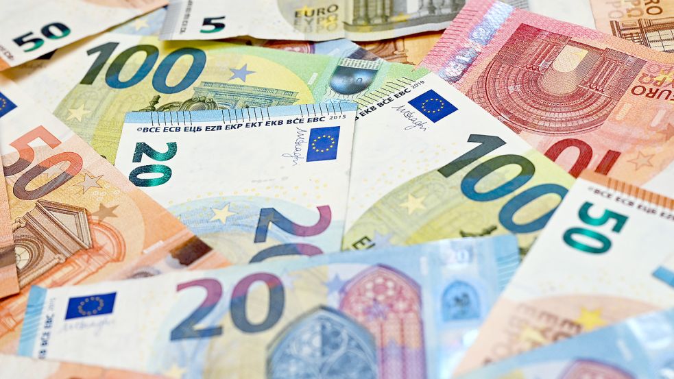 Ein Gewinner der Bingo-Umweltlotterie ist nun um rund 1,1 Millionen Euro reicher. Foto: DPA