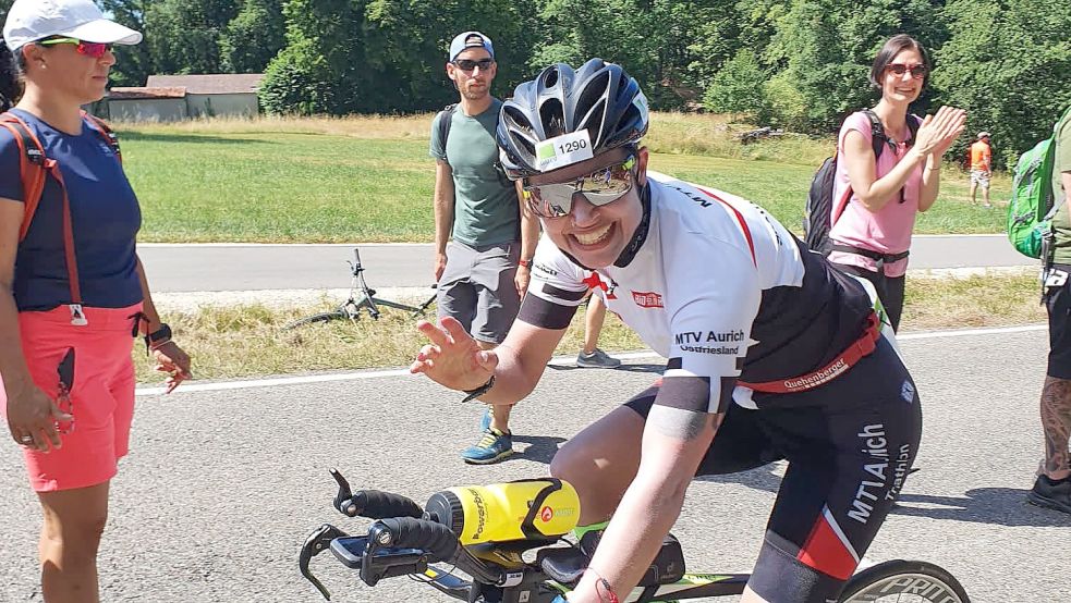 Trotz der Anstrengung genoss Angela Bohn die 180 Kilometer auf dem Rad. Fotos: privat