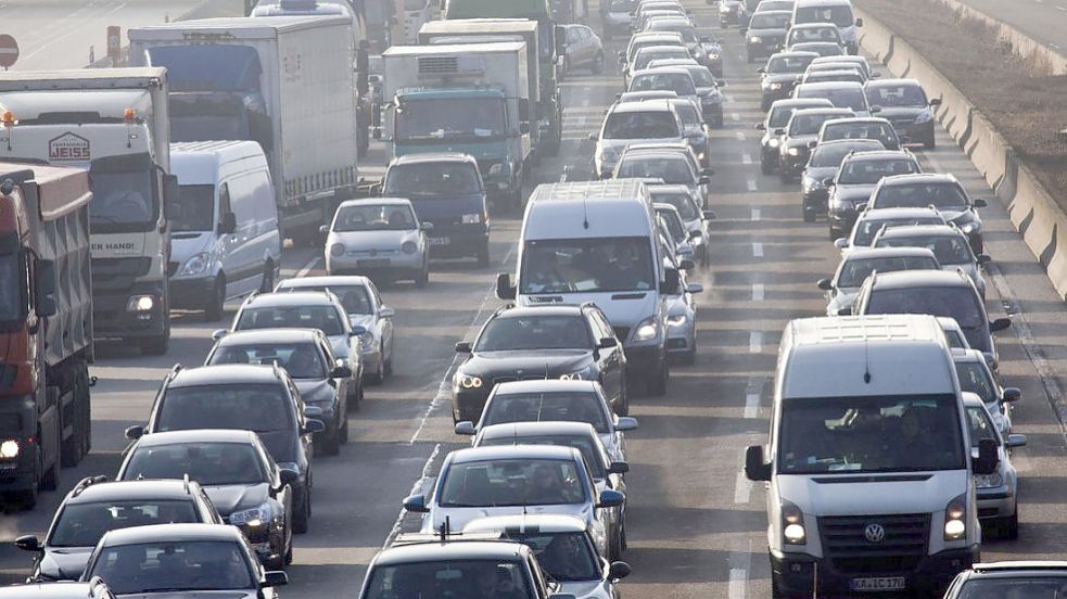 Wo stockt der Verkehr in Osnabrück und dem Osnabrücker Land? (Symbolfoto) Foto: dpa