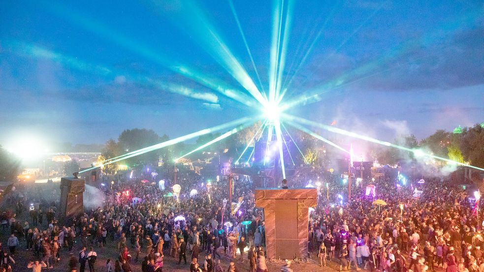 Beim Fusion-Festival haben sich hunderte Feierende mit Corona angesteckt. Foto: dpa / Christian Charisius