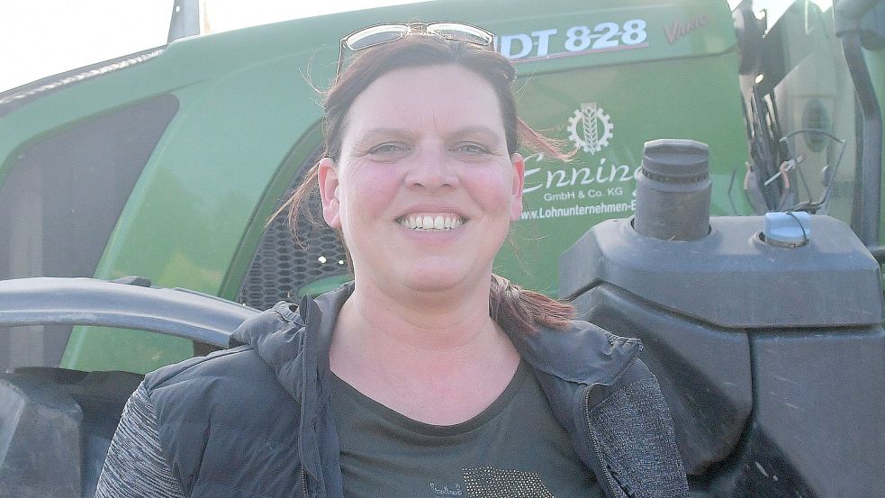 Landwirtin Melanie Neelen aus Ihlow gehört zu den Gründungsmitgliedern der neuen Gruppe, die die Protest-Fahrten organisiert. Foto: Gerd-Arnold Ubben