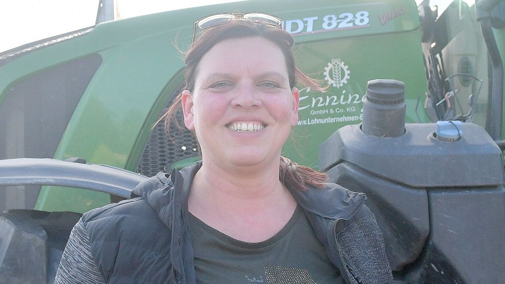 Landwirtin Melanie Neelen aus Ihlow gehört zu den Gründungsmitgliedern der neuen Gruppe, die die Protest-Fahrten organisiert. Foto: Gerd-Arnold Ubben