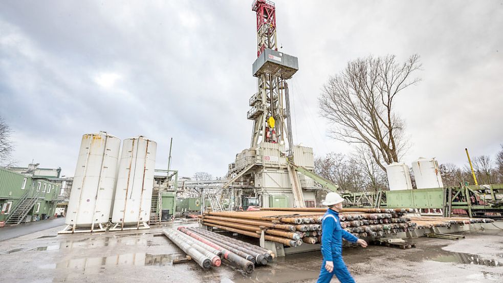 Der Bohrturm für die Geothermieerkundung in Hamburg-Wilhelmsburg Foto: Hamburg Energie