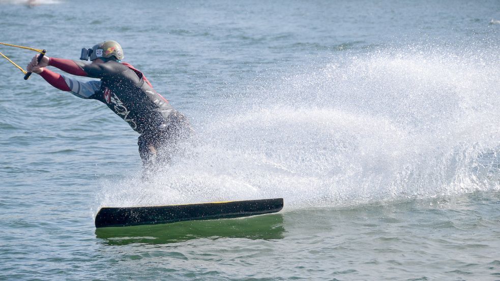 Für Besucher ist die Nutzung der Wakeboard-Anlage und des Aquaparks während der Bundeswehr-Veranstaltung kostenlos. Foto: Aiko Recke