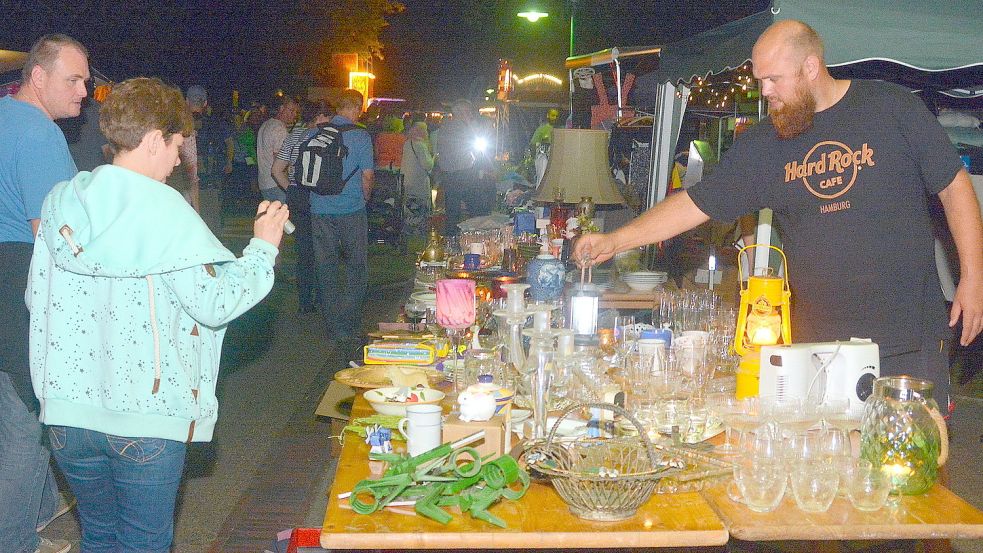 Im Jahr 2019 gab es den letzten Flohmarkt in Simonswolde. Nach der Corona-Pause soll es nun wieder losgehen. Foto: Gerd-Arnold Ubben