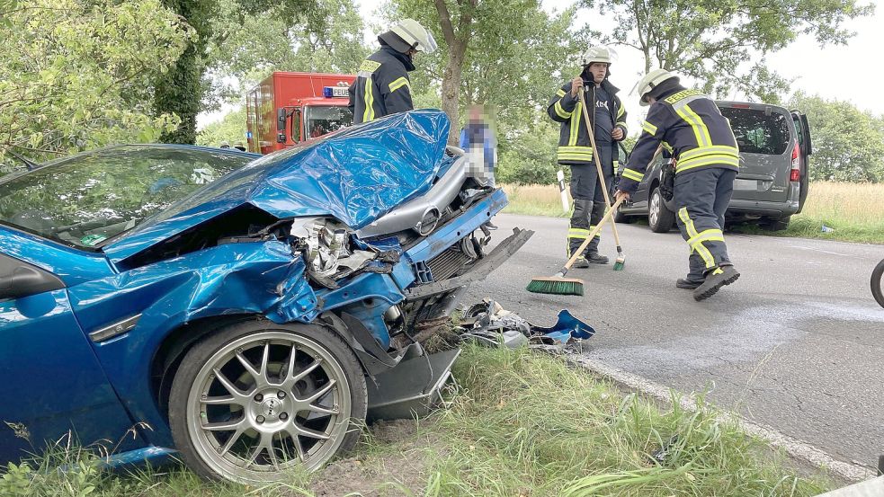 Die Fahrerin des Autos wurde schwer verletzt. Foto: Franziska Otto