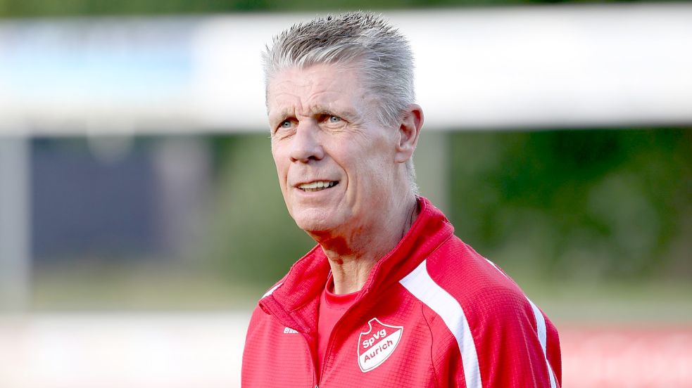 Für Uwe Groothuis, Jahrgang 1954, ehemaliger Zweitligaspieler, der bei Kickers Emden groß wurde, ist Aurich die vierte Trainerstation.