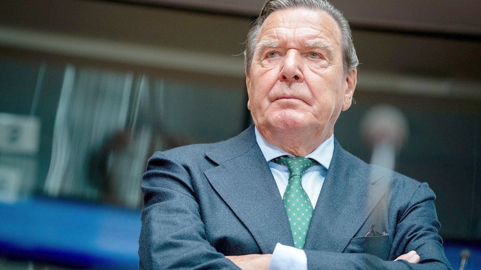 Der ehemalige Bundeskanzler Gerhard Schröder wird vorerst nicht aus der SPD ausgeschlossen. Foto: DPA