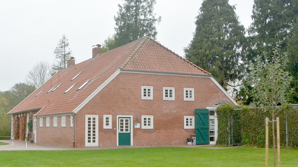 Das Ihlower Forsthaus mitten im Ihlower Wald auf dem Klostergelände. Fotos: Gerd-Arnold Ubben