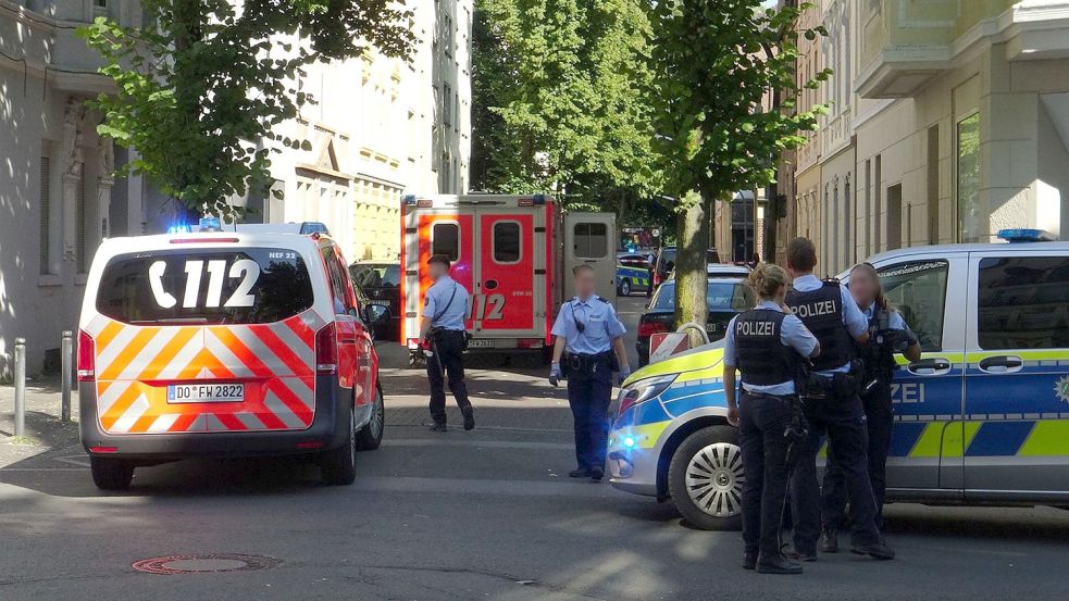 Ein 16-Jähriger ist am Montag in Dortmund durch mehrere Schüsse von Polizisten tödlich verletzt worden. Foto: Markus Wüllner/ Video-Line TV /dpa