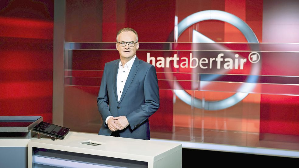 Frank Plasberg gibt die Moderation des ARD-Talks „Hart aber fair“ auf. Foto: WDR/Stephan Pick