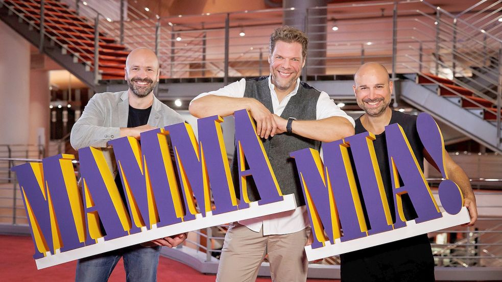 Mamma Mia – drei Väter für nur eine Tochter: Detlef Leistenschneider (von links), Tetje Mierendorf und Sascha O. Bauer. Foto: Stage Entertainment