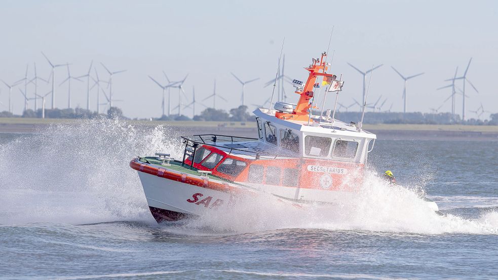 Mit dem Seenotrettungsboot Secretarius der DGzRS-Station Langeoog sind freiwillige Seenotretter im Einsatz für einen verletzten Seemann gewesen. Archivfoto: Die Seenotretter – DGzRS/Martin Stöver