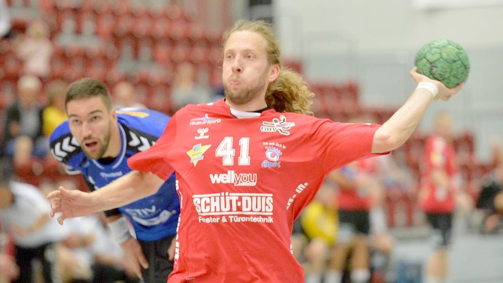 Im Pokalspiel gegen den VfL Lübeck-Schwartau war Josip Crnic noch Haupttorschütze im OHV-Team. Zum Punktspielauftakt am Sonnabend beim DHK Flensborg fällt er verletzt aus. Foto: Bernd Wolfenberg