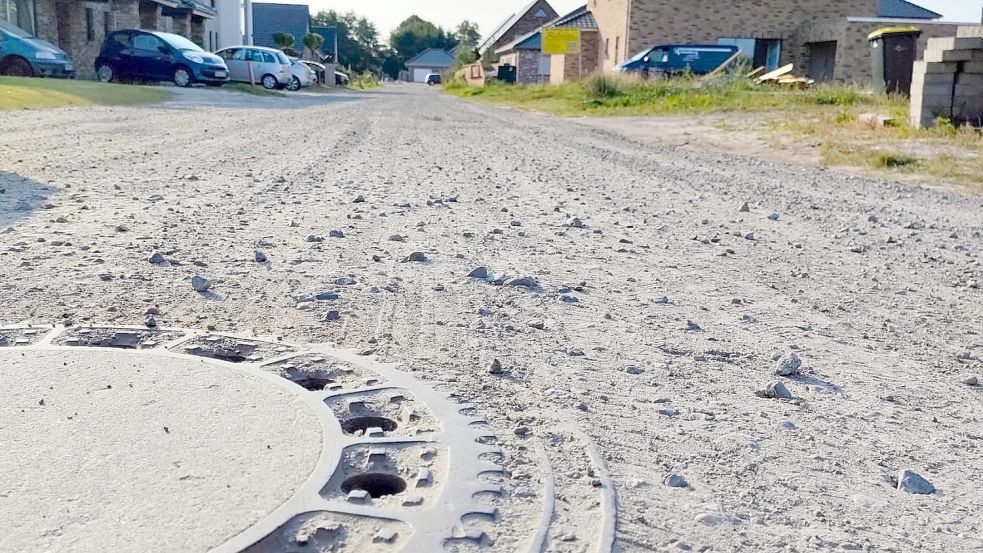In der Neubausiedlung am Bussardweg steht der Endausbau der Straße an. Fotos: Gemeindeverwaltung