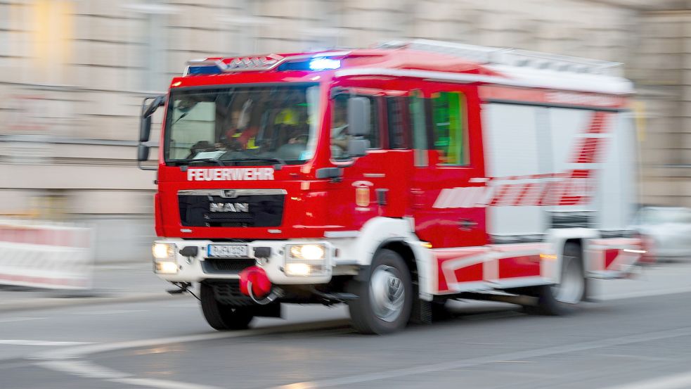 In Bremen ist am Mittwoch ein Feuer in einem Recyclinghof ausgebrochen. Foto: Monika Skolimowska