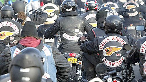 Wenn irgendwo Rocker mit Kutten auf ihren Maschinen auftauchen, erheben sie dort Gebietsansprüche. Foto: dpa Foto: Redaktion