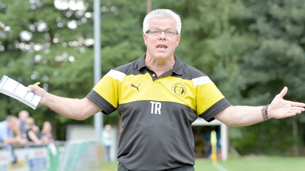 Bruno Mönck verlangt von seinen Spielern eine Trendwende.Fotos: Bernd Wolfenberg