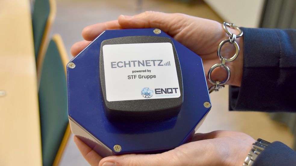 Das Gerät misst in allen drei Netzen, ob es Empfang hat. Foto: Wehry