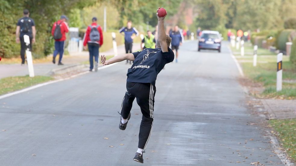 Malte Raveling schaffte mit Dietrichsfeld den ersten Saisonsieg in der Landesliga.Foto: Wilfried Gronewold