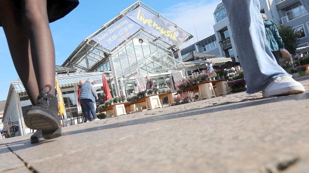Schicksalstage einer Markthalle – in Aurich ist der Krimi um die Grand Dame des Marktplatzes spannender als jeder Sissi-Film. Foto: Romuald Banik