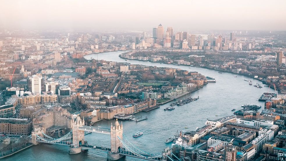 Durch London fließt die Themse. Wissen Sie, welche Flüsse durch andere europäische Hauptstädte fließen? Foto: Unsplash/Benjamin Davies