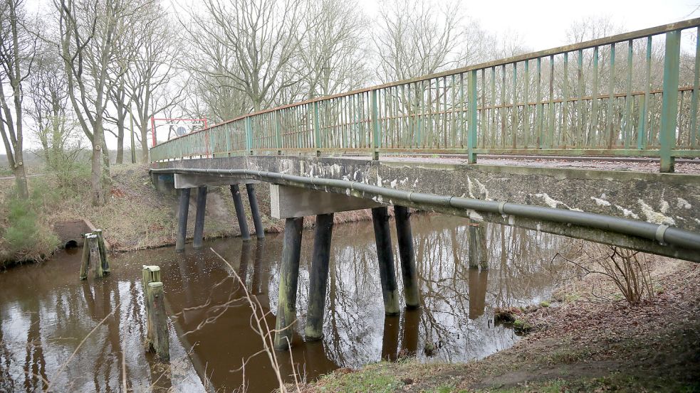Die Kroglitzbrücke wurde 1953/54 gebaut. Der TÜV stufte sie im vergangenen Jahr als nicht mehr stand- und verkehrssicher ein. Foto: Romuald Banik