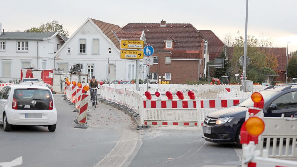 Im Bereich zur Einmündung der Wallingshausener Straße ist ein Kreisel geplant. Foto: Romuald Banik