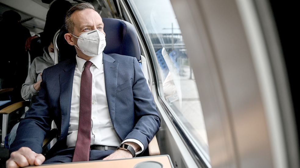 Bundesverkehrsminister Volker Wissing (FDP) ist unzufrieden mit der Deutschen Bahn. Foto: Britta Pedersen
