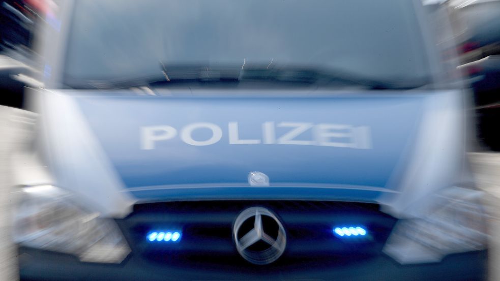 Die Polizei ermittelt nach dem Angriff auf zwei Männer in einem Waldgebiet in Sandhorst. Foto: DPA