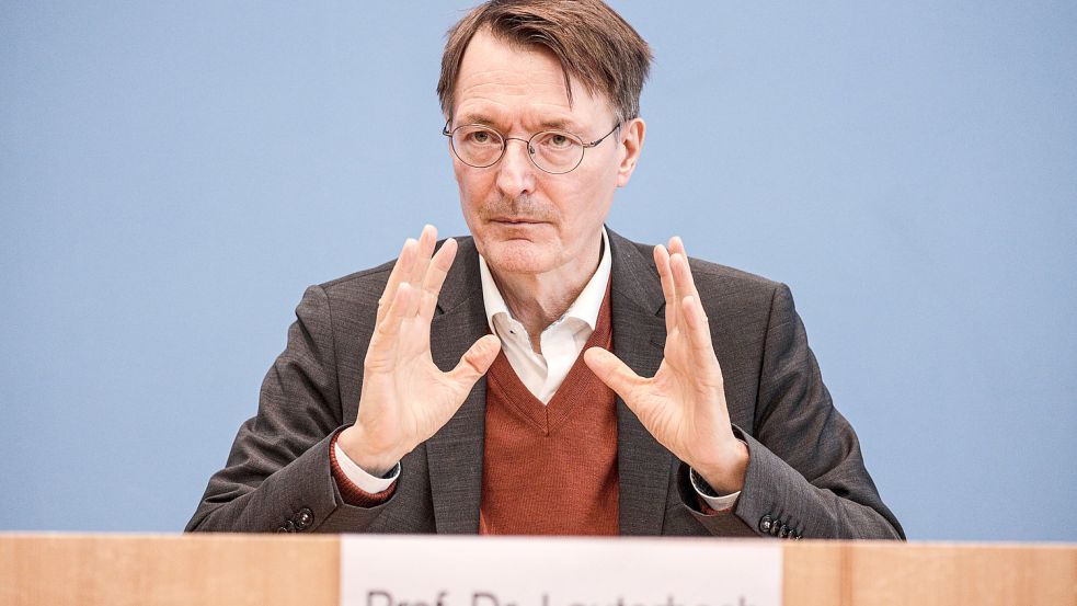 #84Gründe oder #84Schauspieler: Karl Lauterbachs Impfkampagne wird auf Twitter attackiert. Foto: imago-images/Christian Marquardt