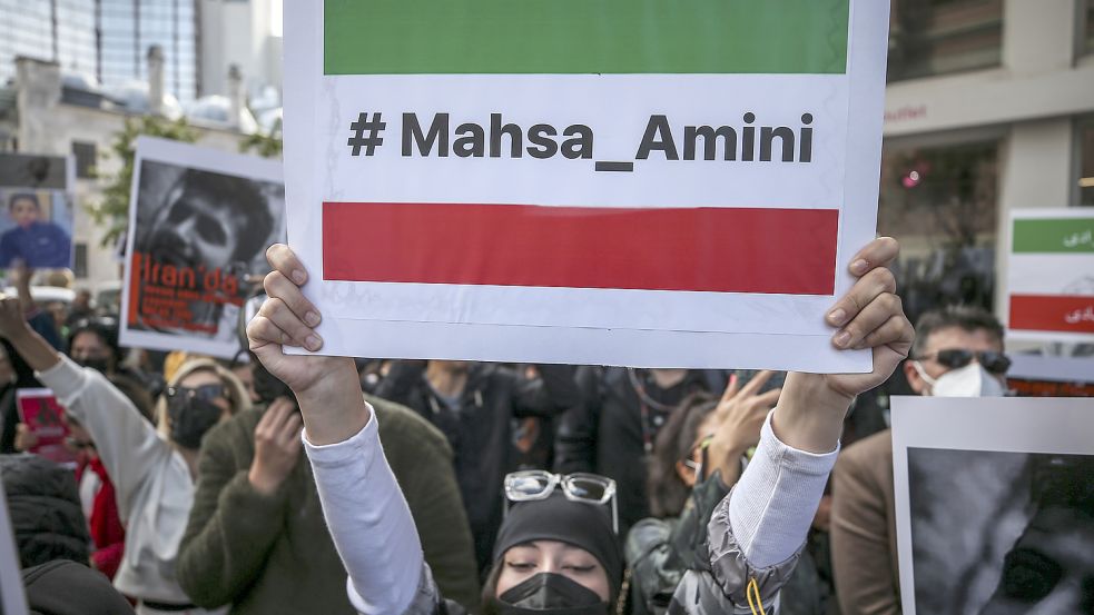 Der Tod von Mahsa Amini war Auslöser für die Proteste im Iran. Foto: dpa/AP/Emrah Gurel