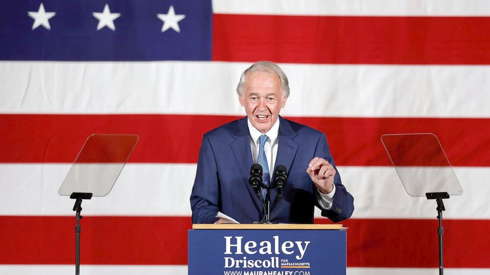 Der demokratische Senator Ed Markey hat Elon Musk scharf kritisiert (Archivbild). Foto: Michael Dwyer/AP/dpa