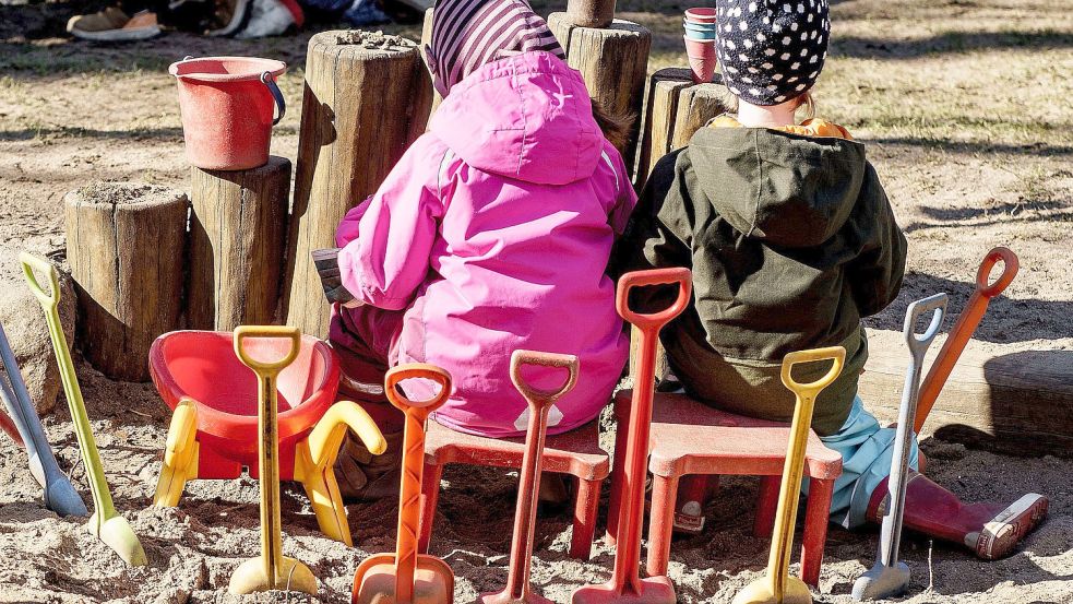 Kinder im Außenspielbereich einer Kita. Foto: DPA