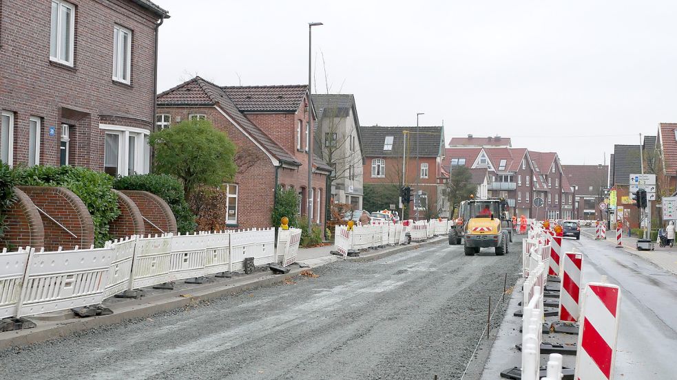 Die Fockenbollwerkstraße gehört zu den meistfrequentierten Straßen in Aurich, sowohl im Hinblick auf den Kraftfahrzeug- als auch den Fahrrad- und Fußgängerverkehr. Die Straße ist baulich abgängig und muss erneuert werden. Foto: privat