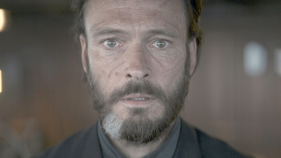„1899“ am 17. November neu auf Netflix: Andreas Pietschmann als Kapitän Eyk Larsen. Foto: Netflix