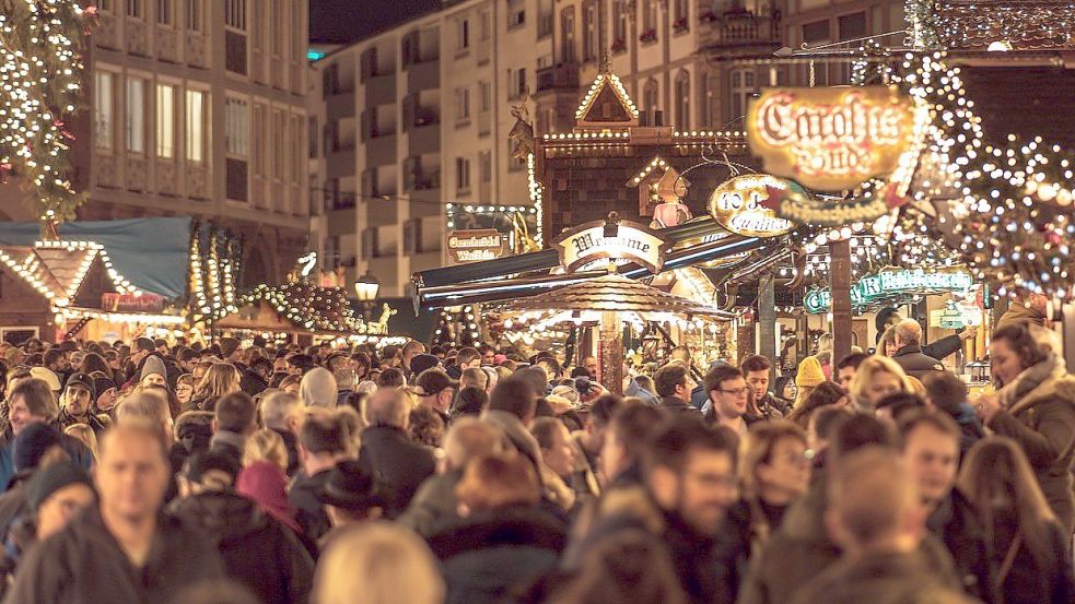 In diesem Jahr finden wieder zahlreiche Weihnachtsmärkte statt. Die Westfalenbahn erweitert daher das Angebot. Symbolbild: Pixabay